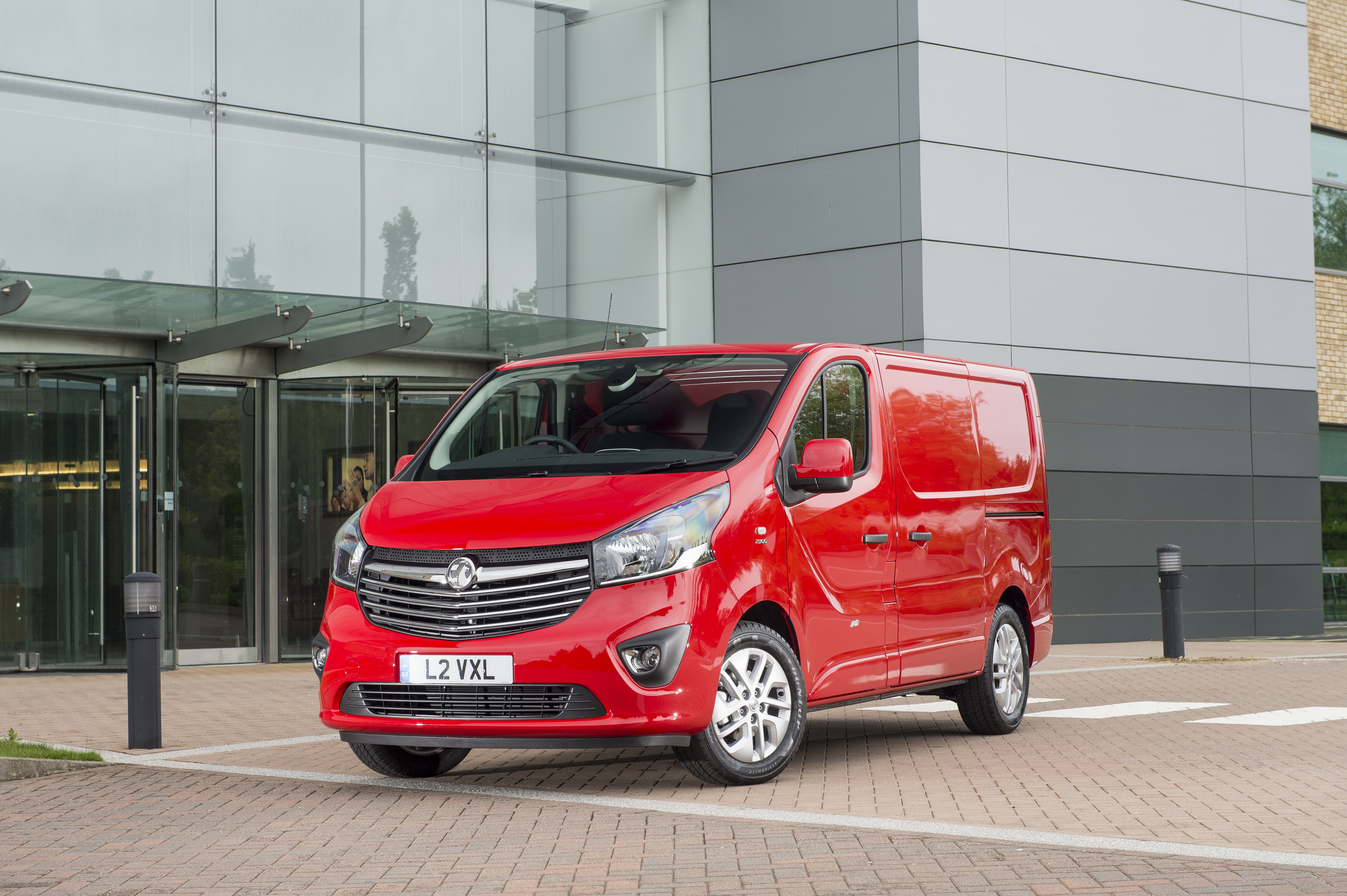 Vauxhall adds to 2016 award haul with van range AutoTrader